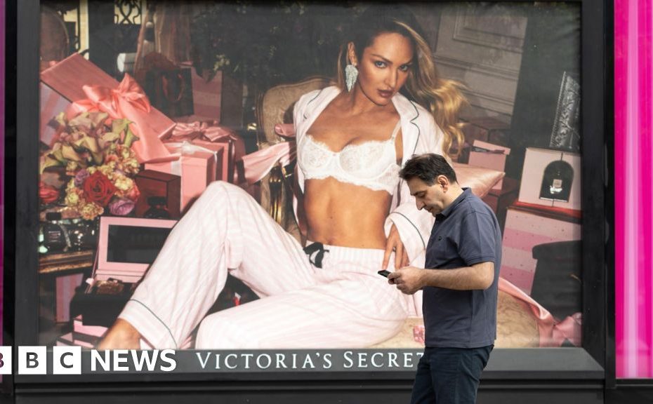 Victoria's Secret cancels US website after "security incident"