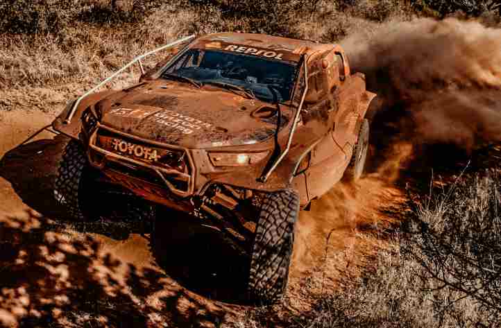 W2RC/África do Sul/Etapa 1: Alta e Descida de Portugal, Henk Lategan e Toyota Lead
