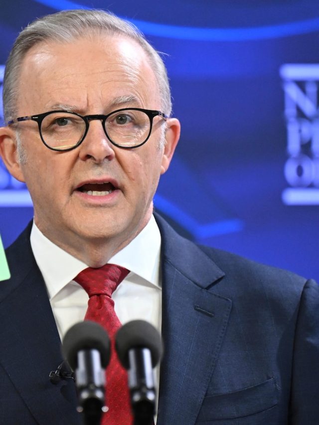What are the main issues with the Australian general election on Saturday?
