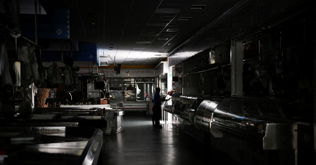 What causes the power outage in Europe?