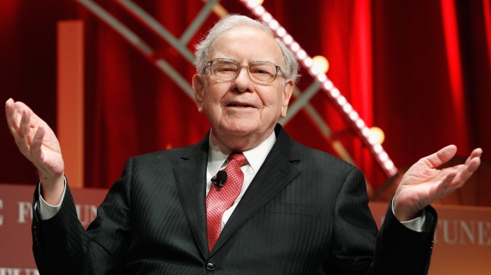 Who can replicate Warren Buffett's performance?