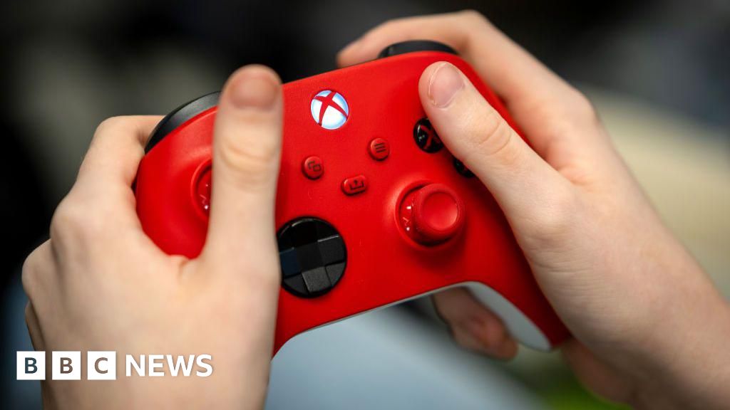 Xbox price rises by £50 amid tariff uncertainty