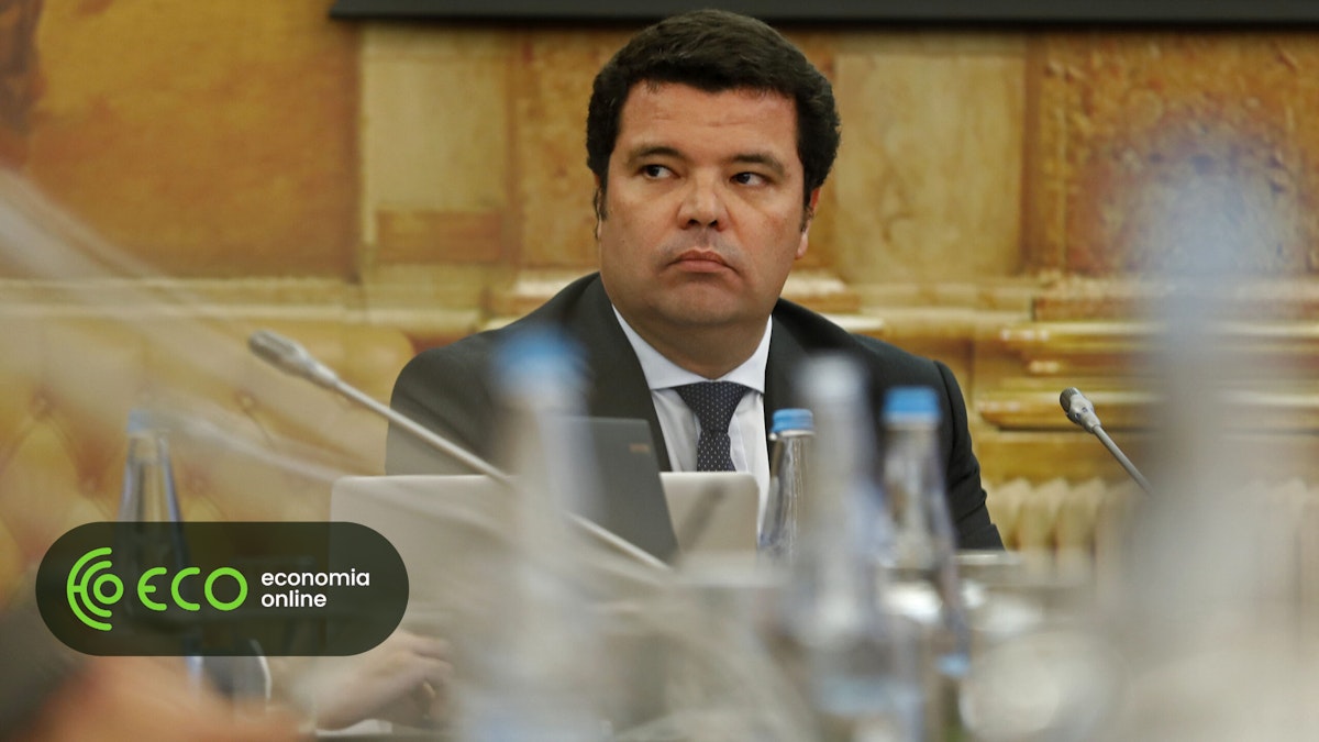 falha de energia. “A violência é impossível de parar na fronteira”, disse Ren.
