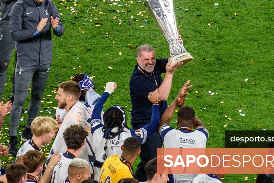 homem. Manchester United confirma o horário do pesadelo, o Tottenham Hotspur vence a Liga Europa - Liga Europa