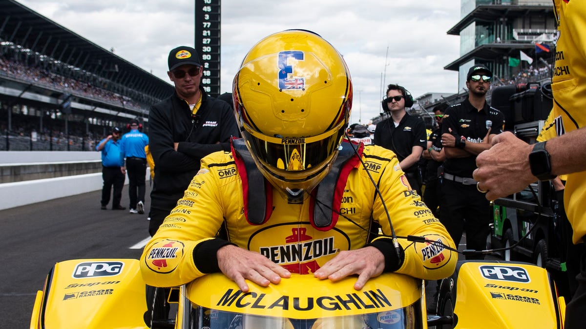 pole position, collision, start grid, lineup, TV