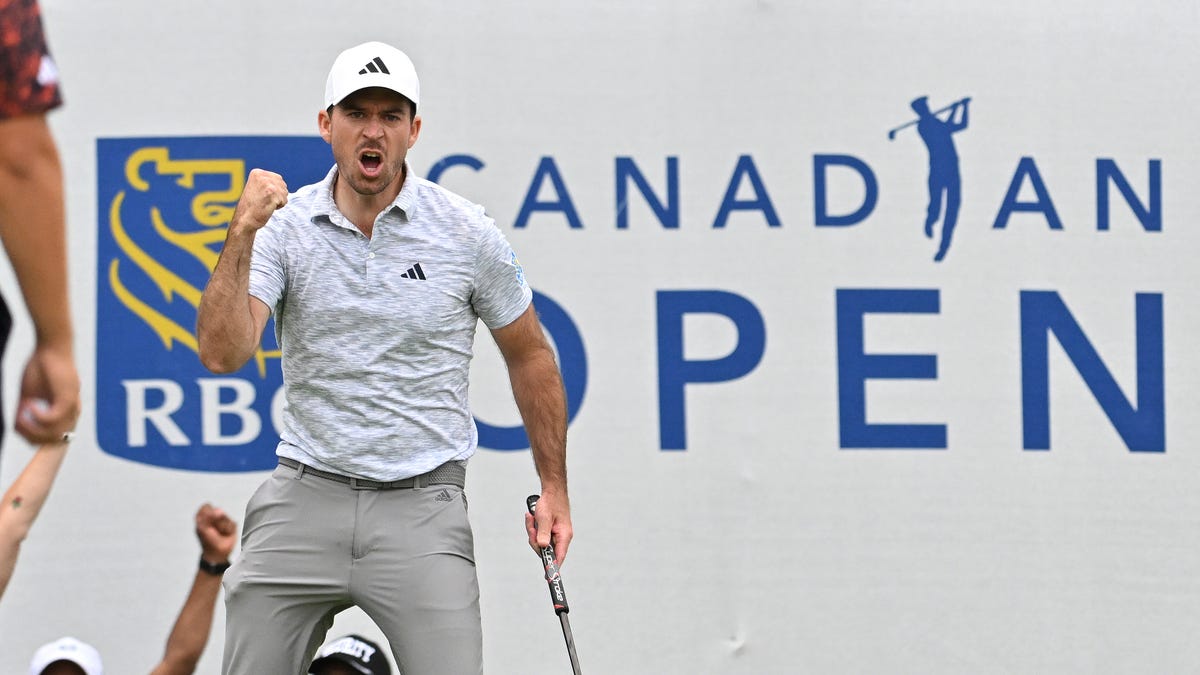 24 Canadians open it in Royal Canadian Canada