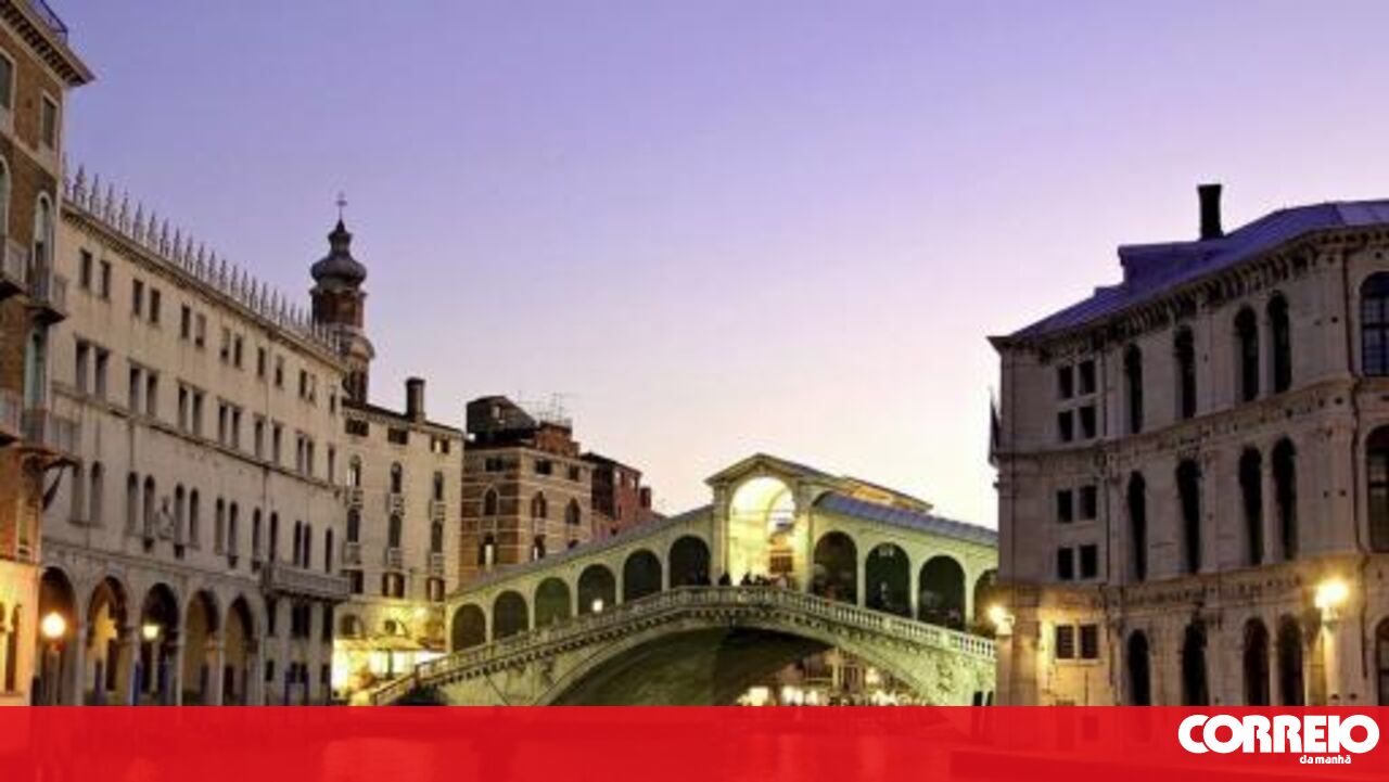 A árvore em Veneza caiu em Veneza causou doze ferimentos – mundo