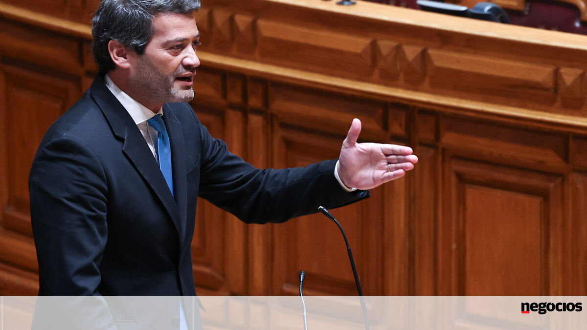 Chegada acusando os bancos portugueses de favorecer o governo e convocar o Centeno para o Parlamento – Economia