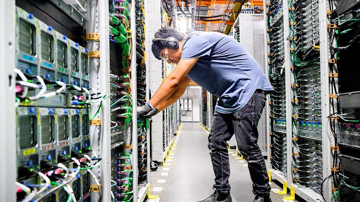 Amazon invests $10 billion in data centers in North Carolina