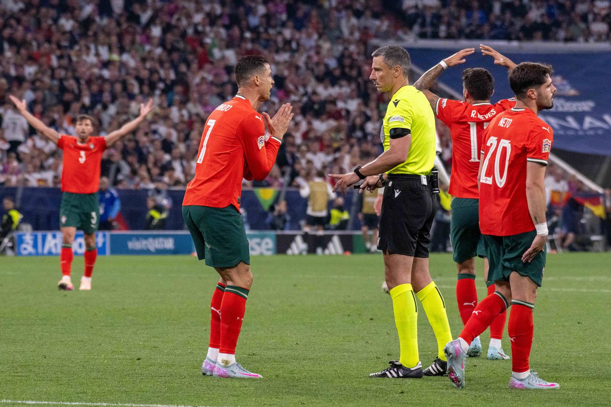 Análise de Pedro Henriques da Arbitragem Alemã-Portugal