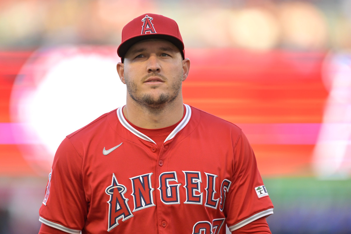 Angel fans are upset by Mike Trout's announcement after Red Sox match