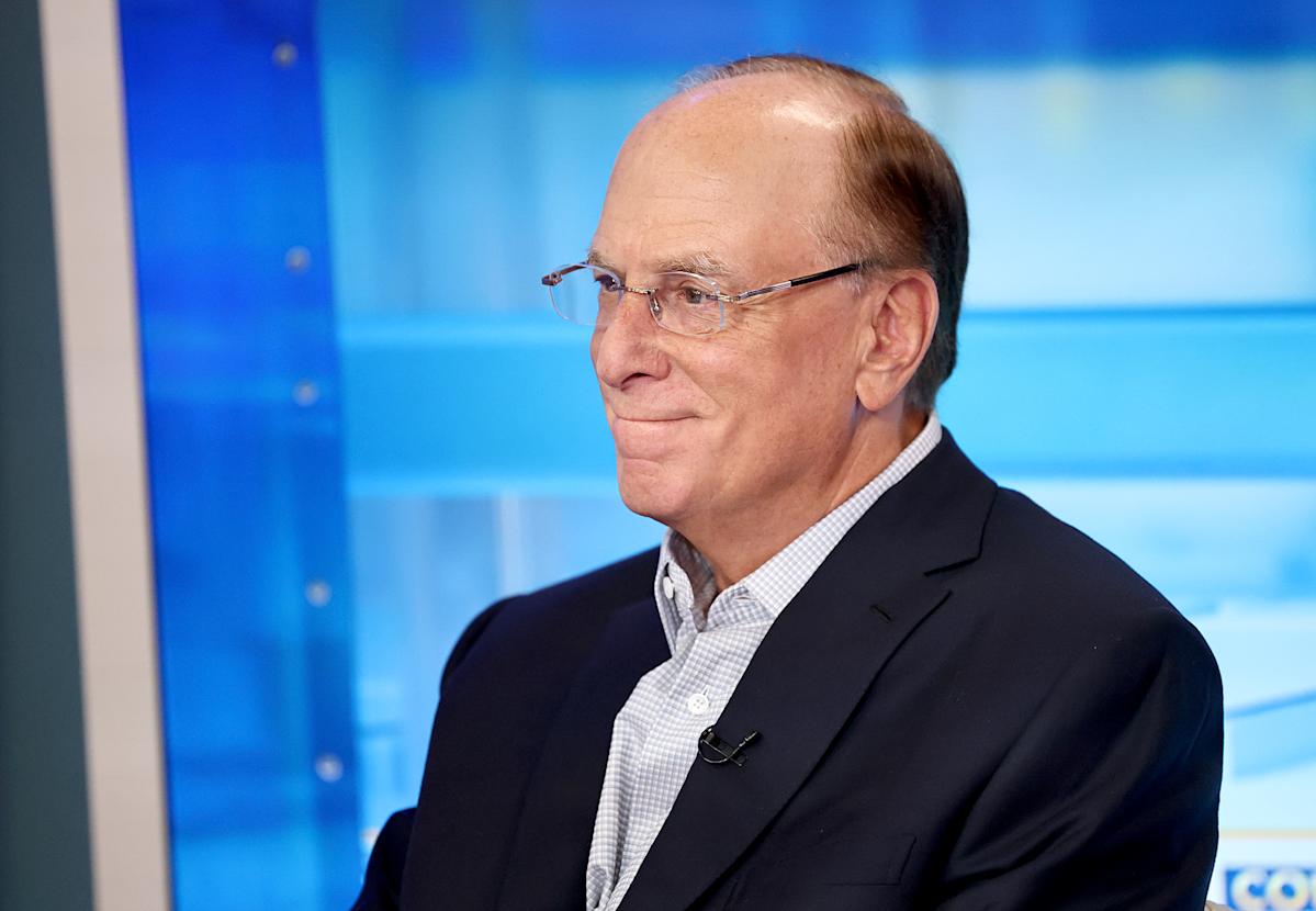 BlackRock's Larry Fink receives Texas award