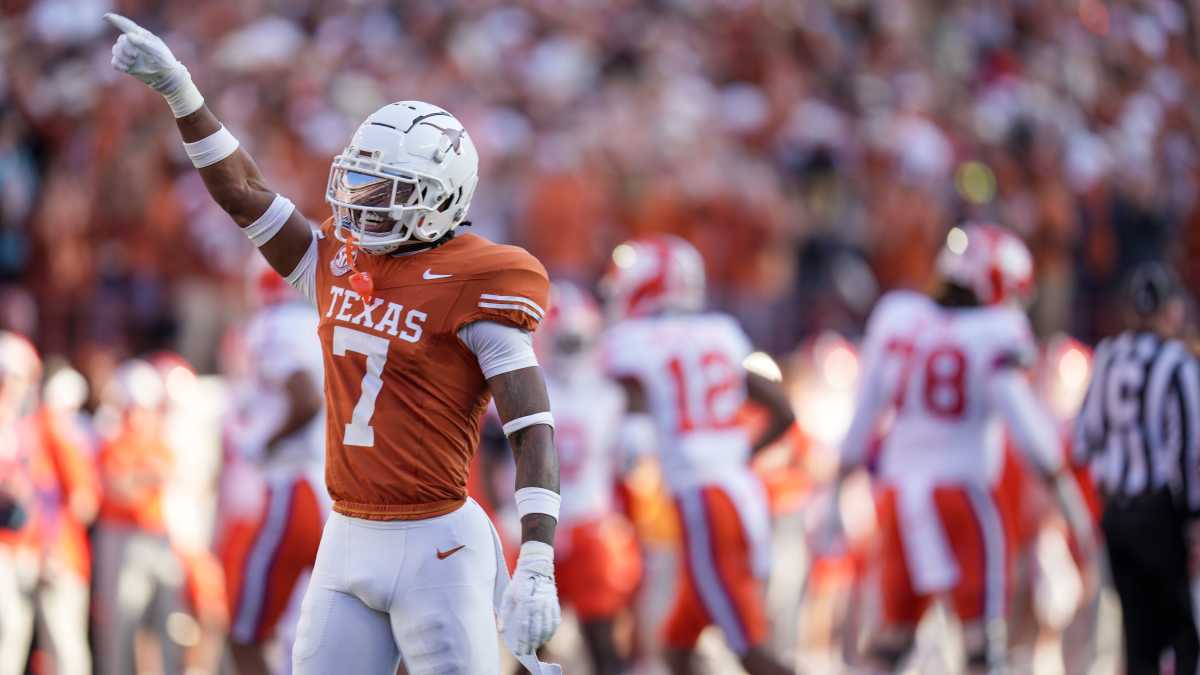 Broncos' Patrick Surtain II Impressive Jahdae Barron