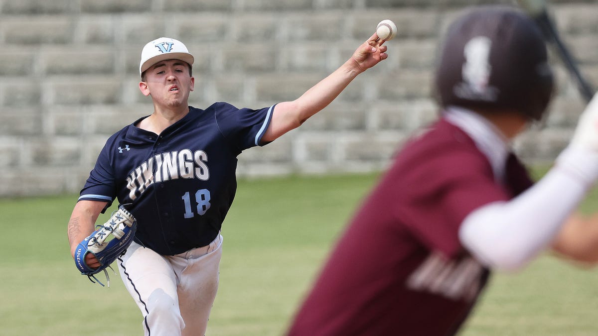 East Bridgewater High Baseball lands at Northbridge in MIAA playoffs