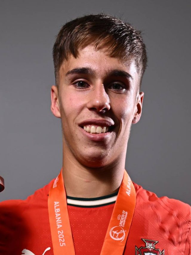 Ele é um fã de palha, inspirado em Weigl: abrindo asas para o melhor jogador da Europa do U17 Rafael Quintas