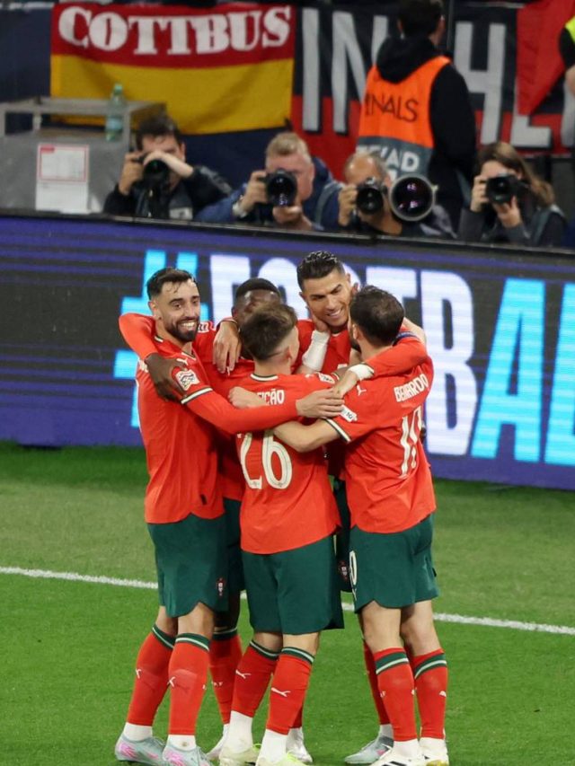 Em nome do pai, Mendes e o cordeiro engolido