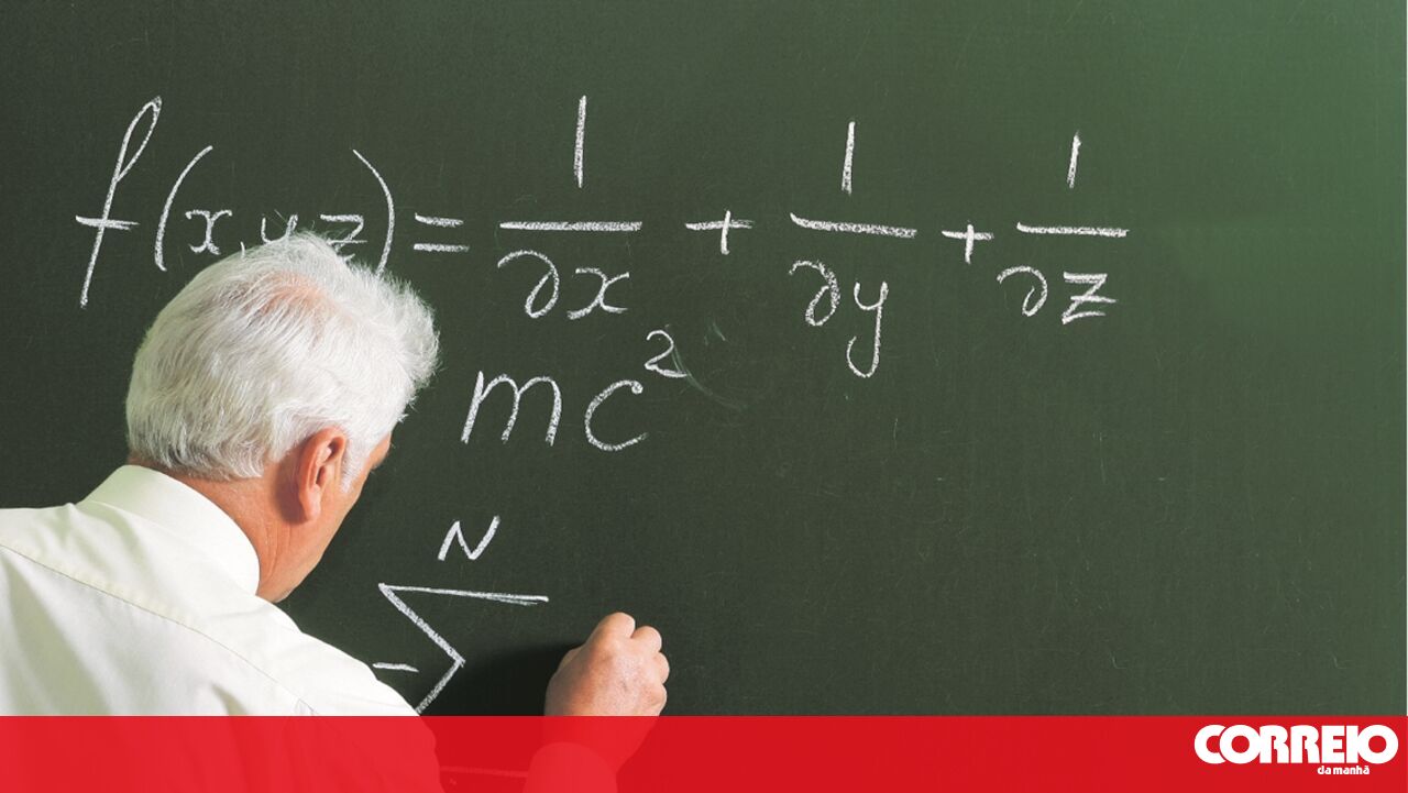 FenProf requer revisão urgente dos regulamentos de carreira de professor – Sociedade