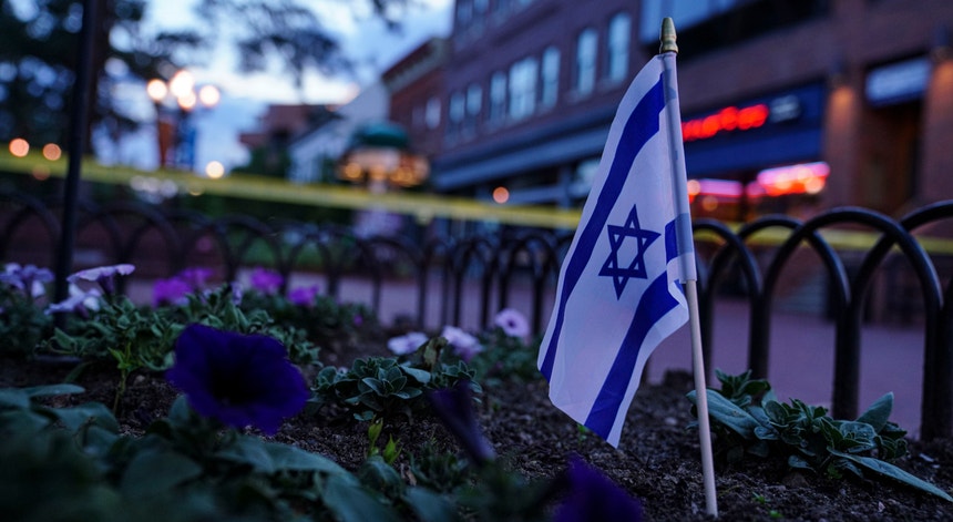 Israel condena ataques ao Colorado e acusa a mídia de promover o anti-semitismo