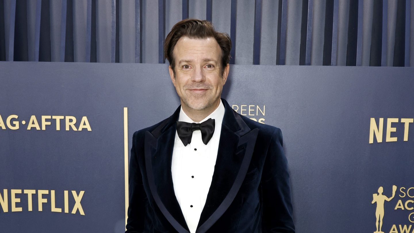 Jason Sudeikis reacts to George Wendt's death