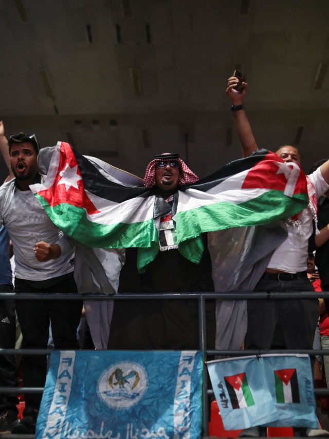 Jordan celebrates the first World Cup after victory against Oman | Football News