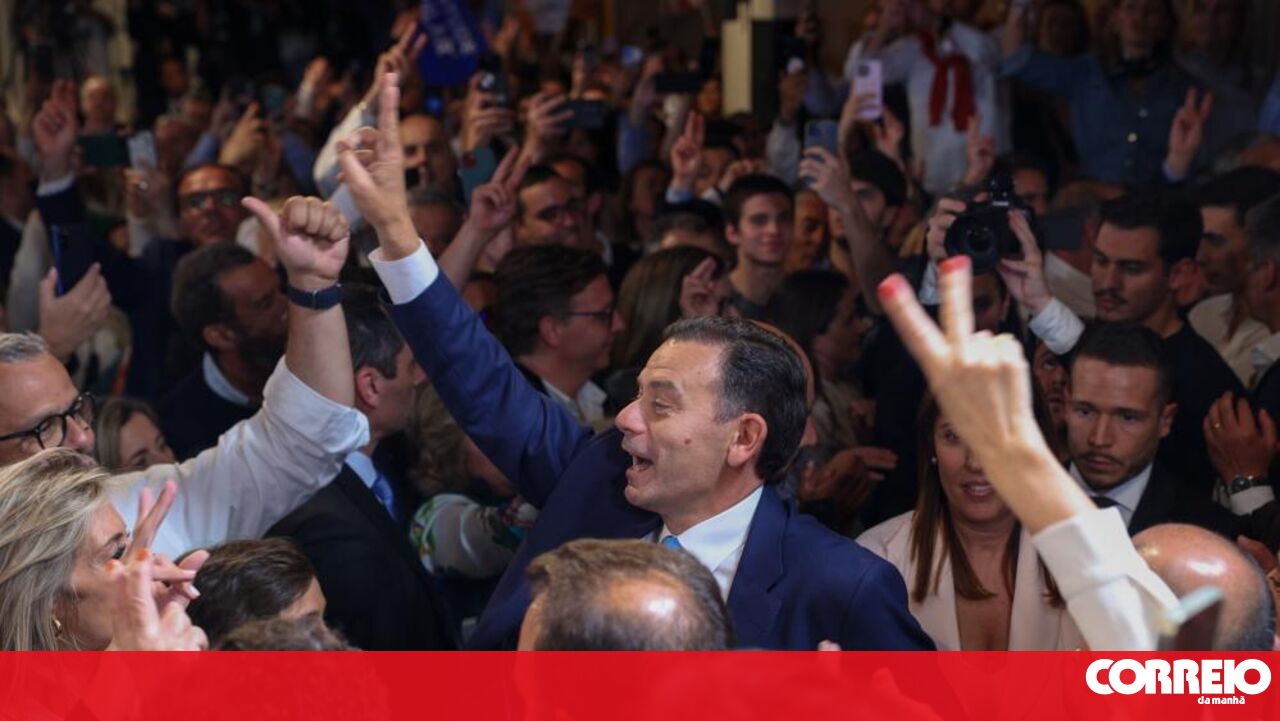 Luís Montenegro continuou por quatro anos – política