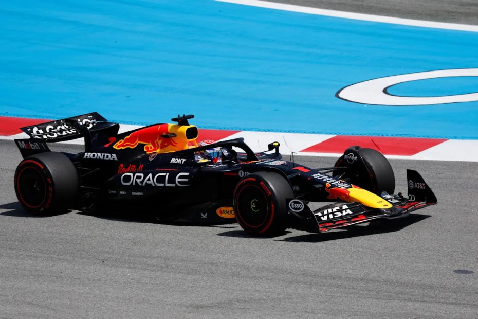 Max Verstappen blames frustration for "incorrect moves" after colliding with Russell on frustration