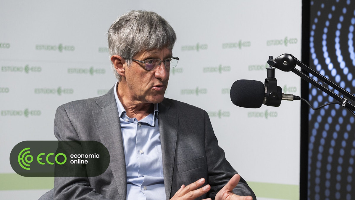 Mudar cursos para se adequar à IA “não aconteceu” -eco