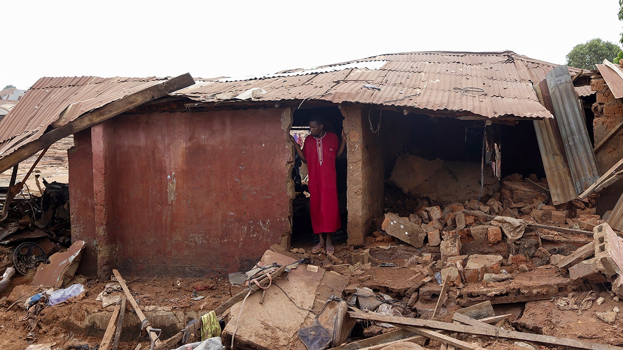 Nigeria flood kills at least 111 people in northern northern towns