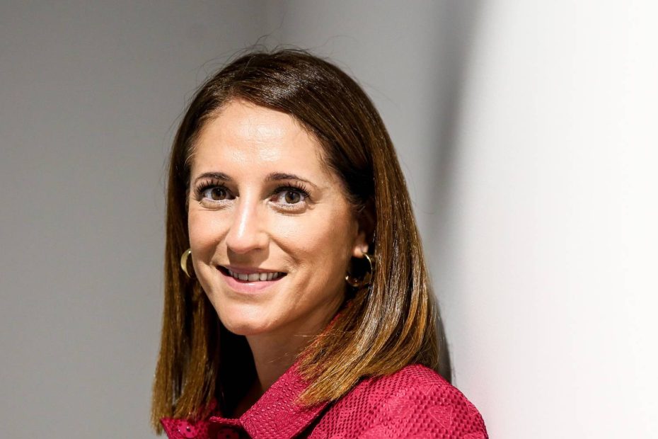 O CEO da Adecco, Alexandra Andrade: "Os jovens querem causar impacto. O problema é que eles querem causar um impacto rapidamente, assim como as redes sociais e a IA"
