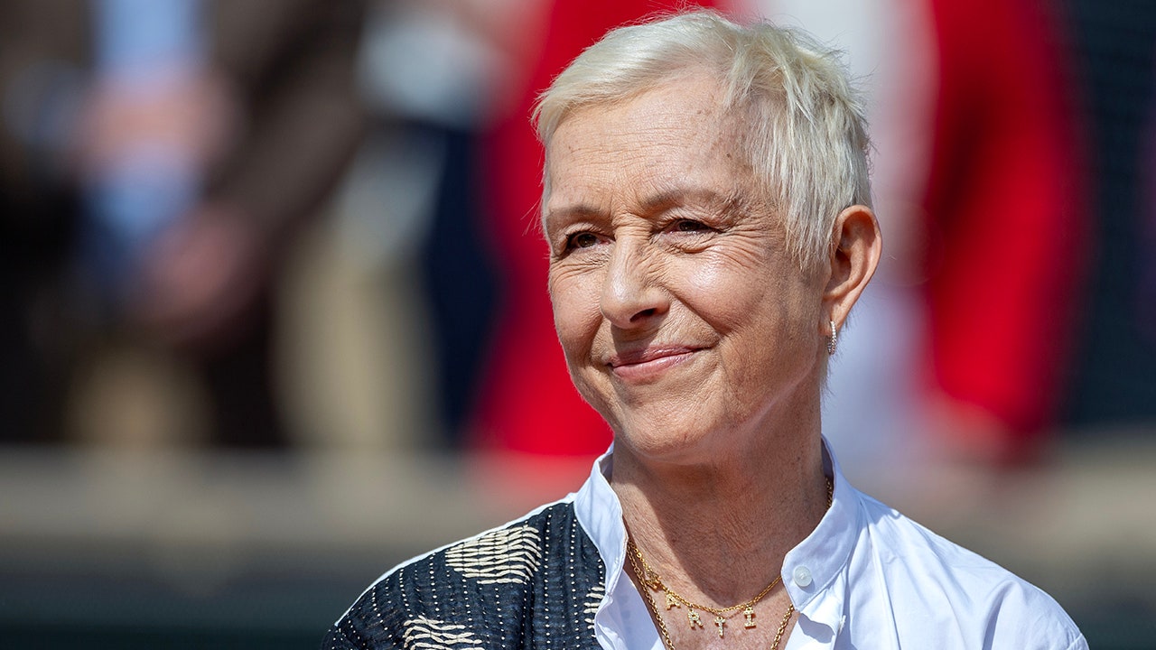 Oregon HS State Champion: Martina Navratilova reacts to viral video