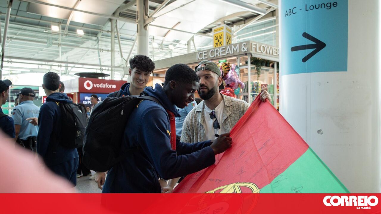 Os campeões europeus de Sub -17 participam da festa depois de “sem medo de ninguém” – esportes