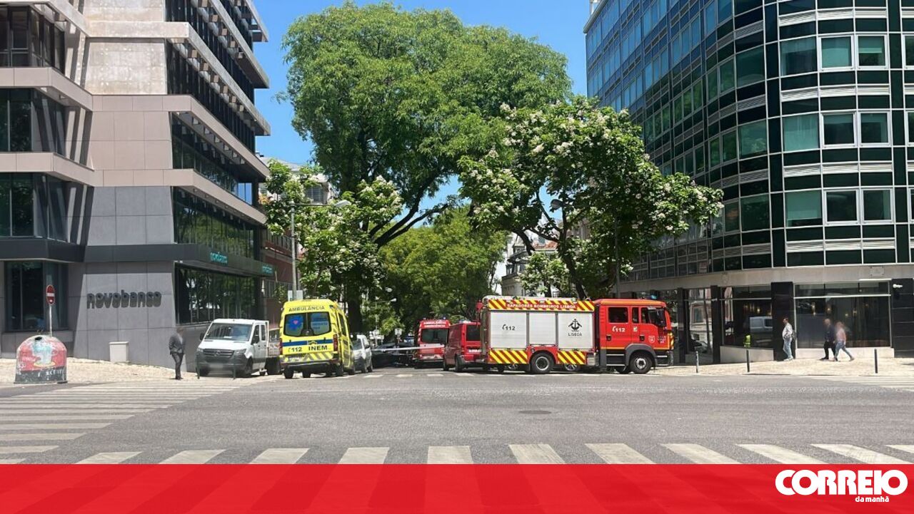Quatro pessoas ficaram feridas após problemas para construir máquinas em Lisboa – Portugal
