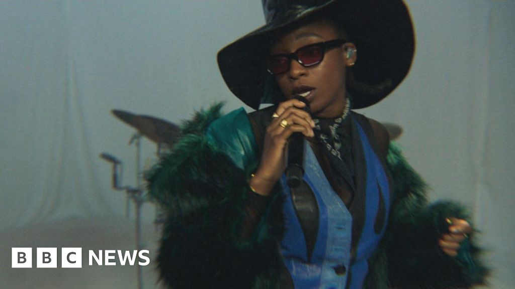 Simz Jr. says she almost quits music before the new album