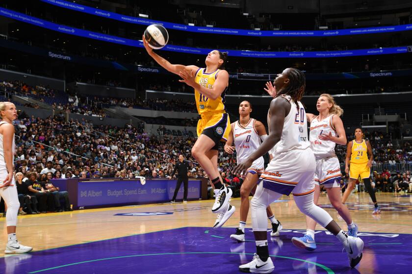 Sparks failed to maintain 18 points lead, frustratingly lost to Mercury