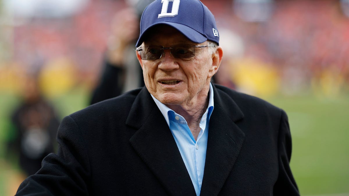 Texas demarvion points Jerry Jones' grandson ranks 0