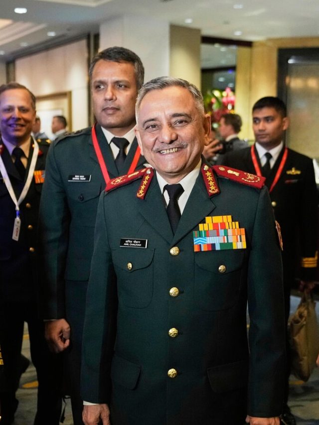 Top defense official says the lines of Ukrainian war are blurred, revealing global threats