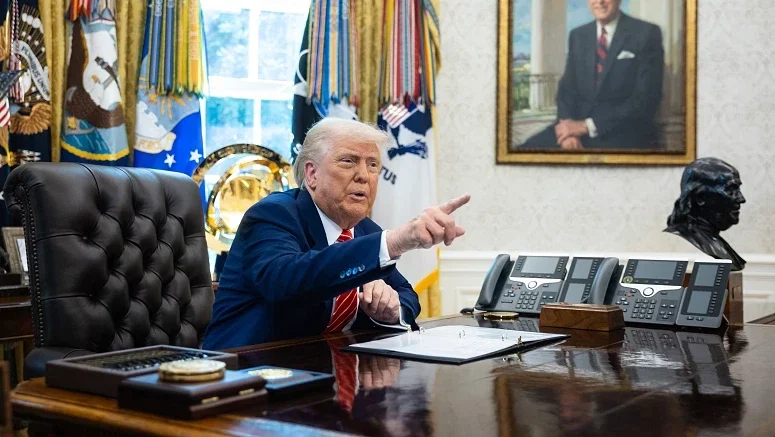 Trump fala com Putin e diz que a Ucrânia “não alcançará a paz imediatamente”