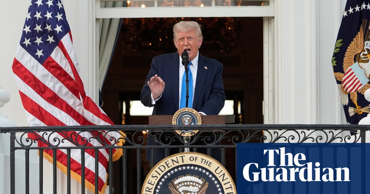 Trump signs order bans citizens from 12 countries entering the United States | Trump administration