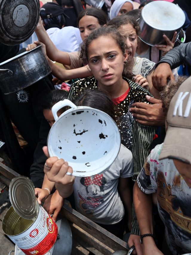 U.S. veto UNSC ceasefire solution as death, hunger consumption Gaza | UN News
