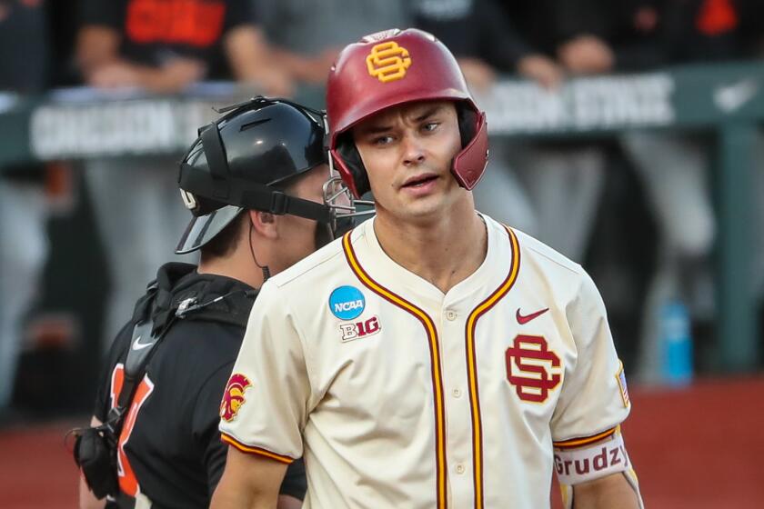 USC blown up by Oregon to build regional final rematch between teams