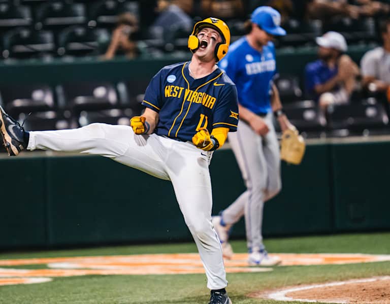 West Virginia beat Kentucky to the super area