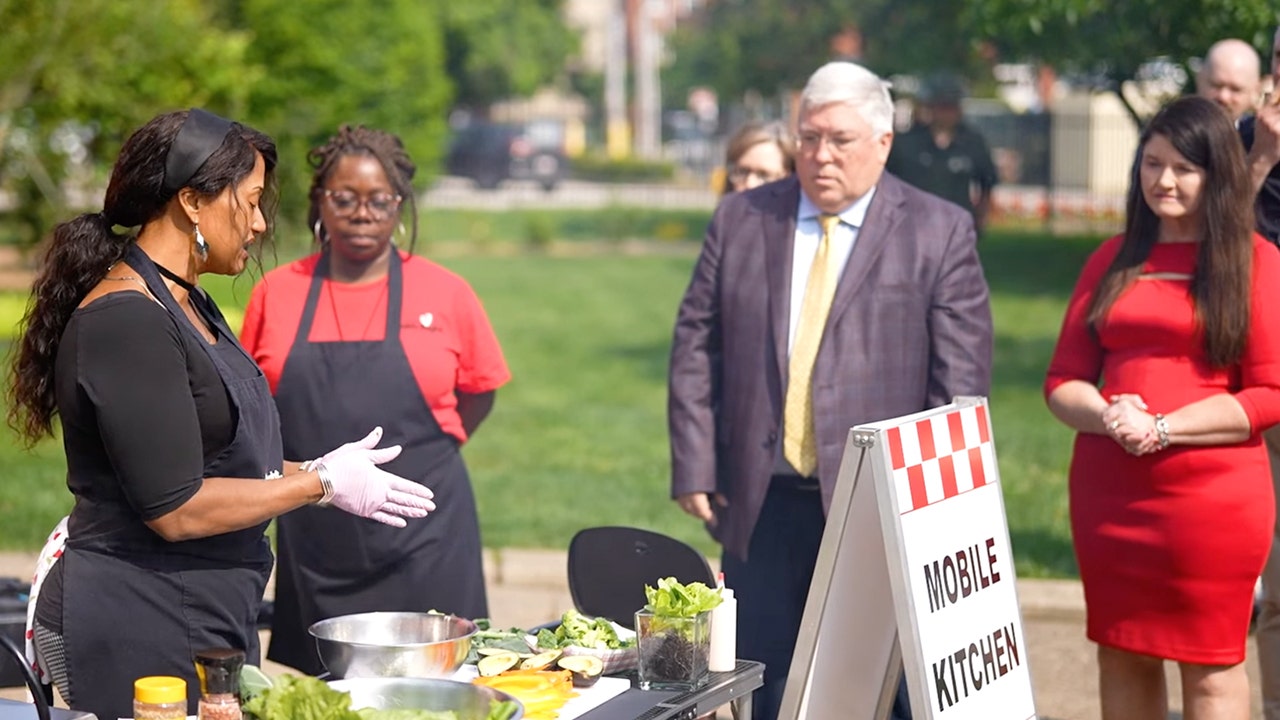 West Virginia launches mobile teaching kitchens to promote healthy eating habits