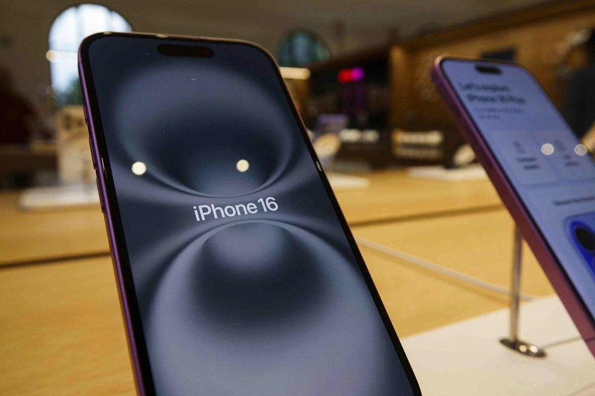 Why Apple Stock is no longer a “buy” for Needham analysts