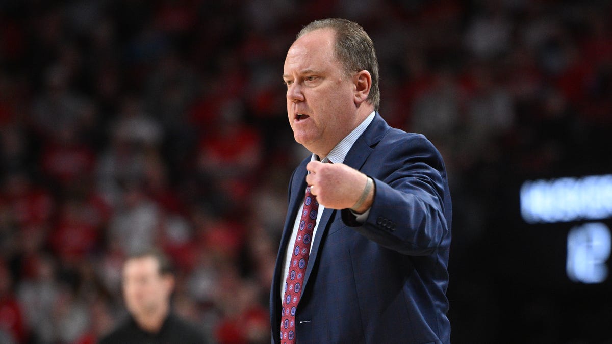 Wisconsin basketball coach Greg Gard comments on BYU Games
